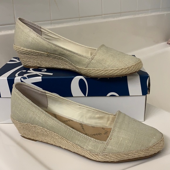 Lucky low wedge shoe - Picture 1 of 8